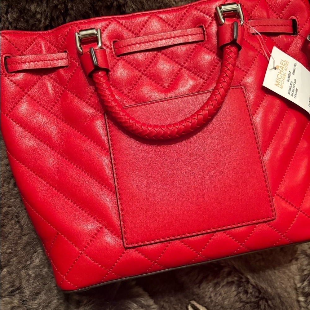 Micheal Kors Red Quilted Shoulder Bag - Picture 10 of 12
